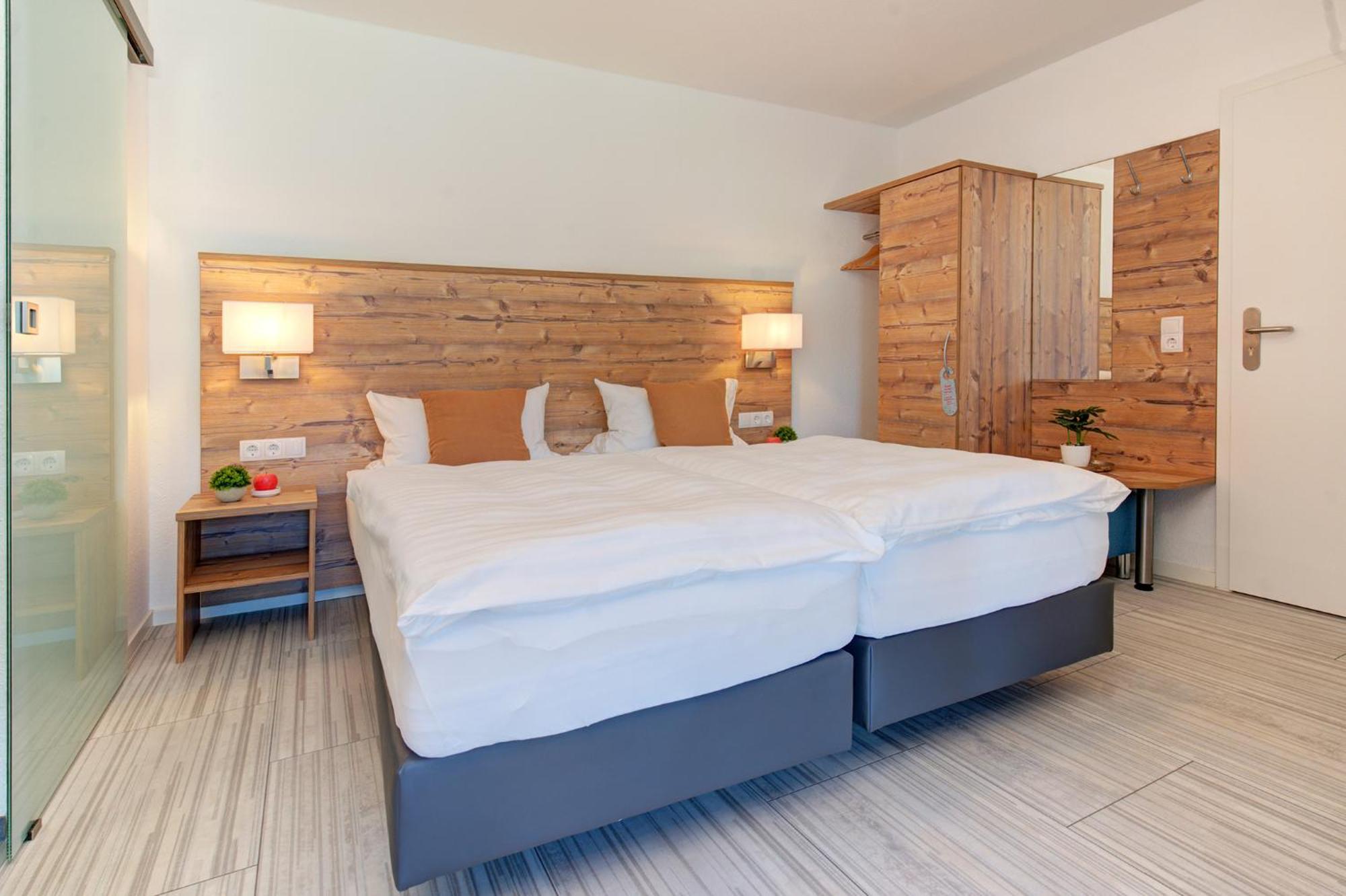 באן Apartment Landhotel Zum Storchennest מראה חיצוני תמונה