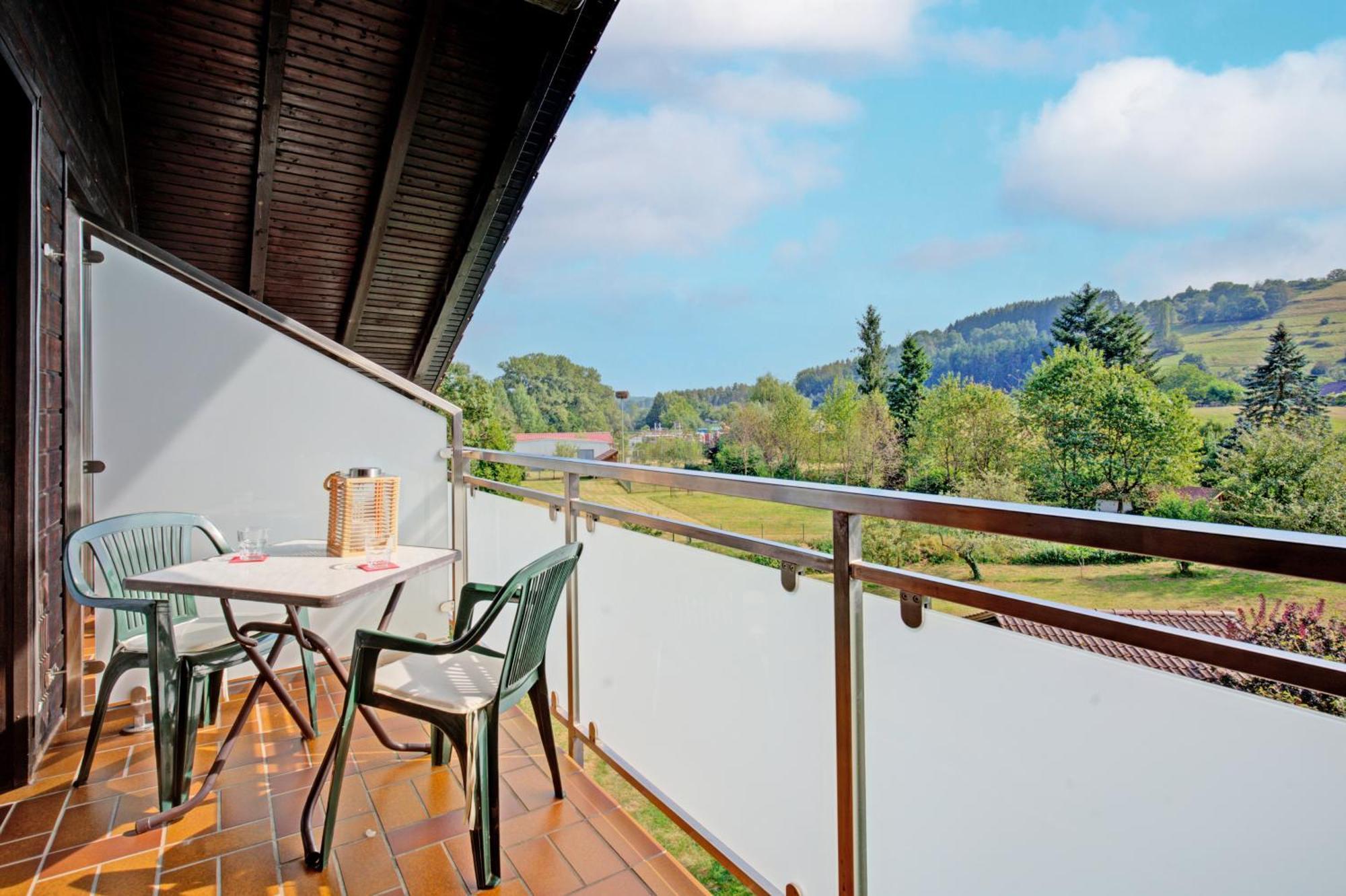 באן Apartment Landhotel Zum Storchennest מראה חיצוני תמונה